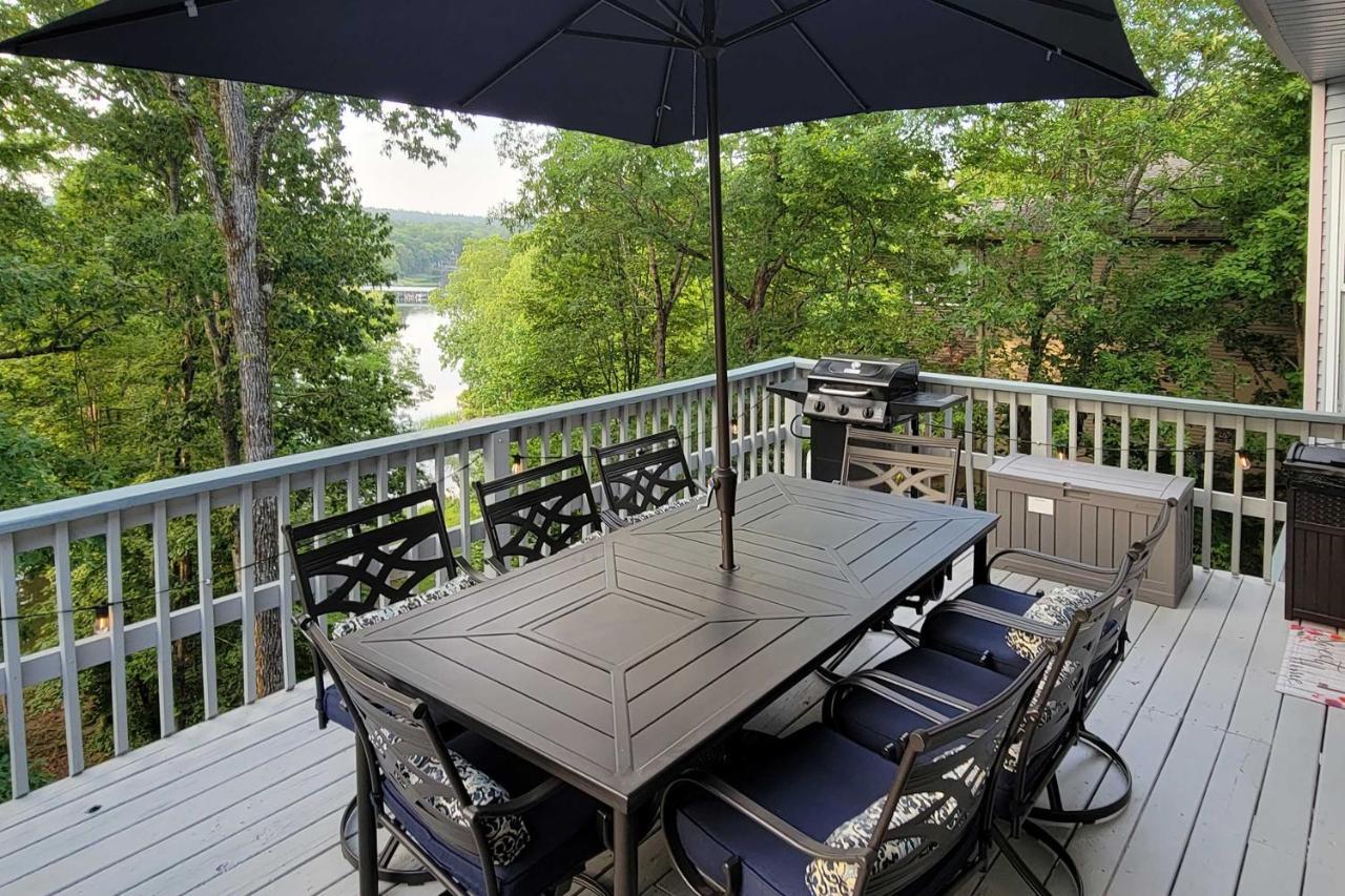 Lakeside Hot Springs Retreat With Kayaks And Boat Dock Hot Springs Village Εξωτερικό φωτογραφία