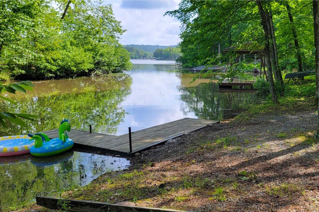 Lakeside Hot Springs Retreat With Kayaks And Boat Dock Hot Springs Village Εξωτερικό φωτογραφία